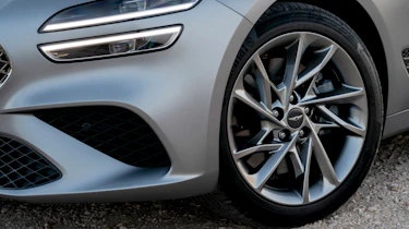Genesis G70 front n/s wheel