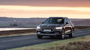Genesis GV70 – front quarter static