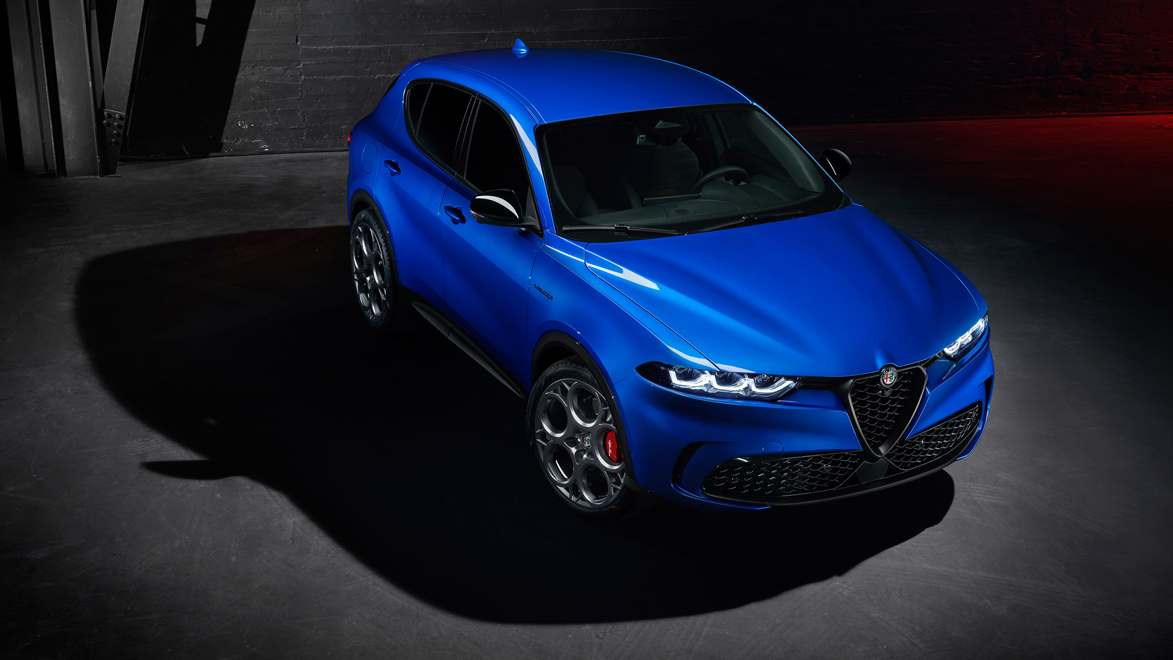 Alfa Romeo Tonale – front quarter top