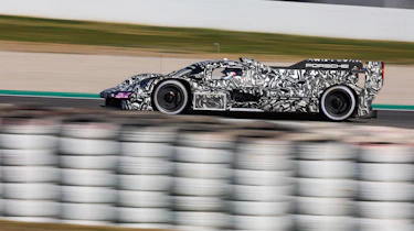 Porsche LMDh Barc testing – side