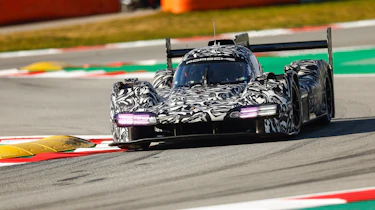 Porsche LMDh Barc testing – front