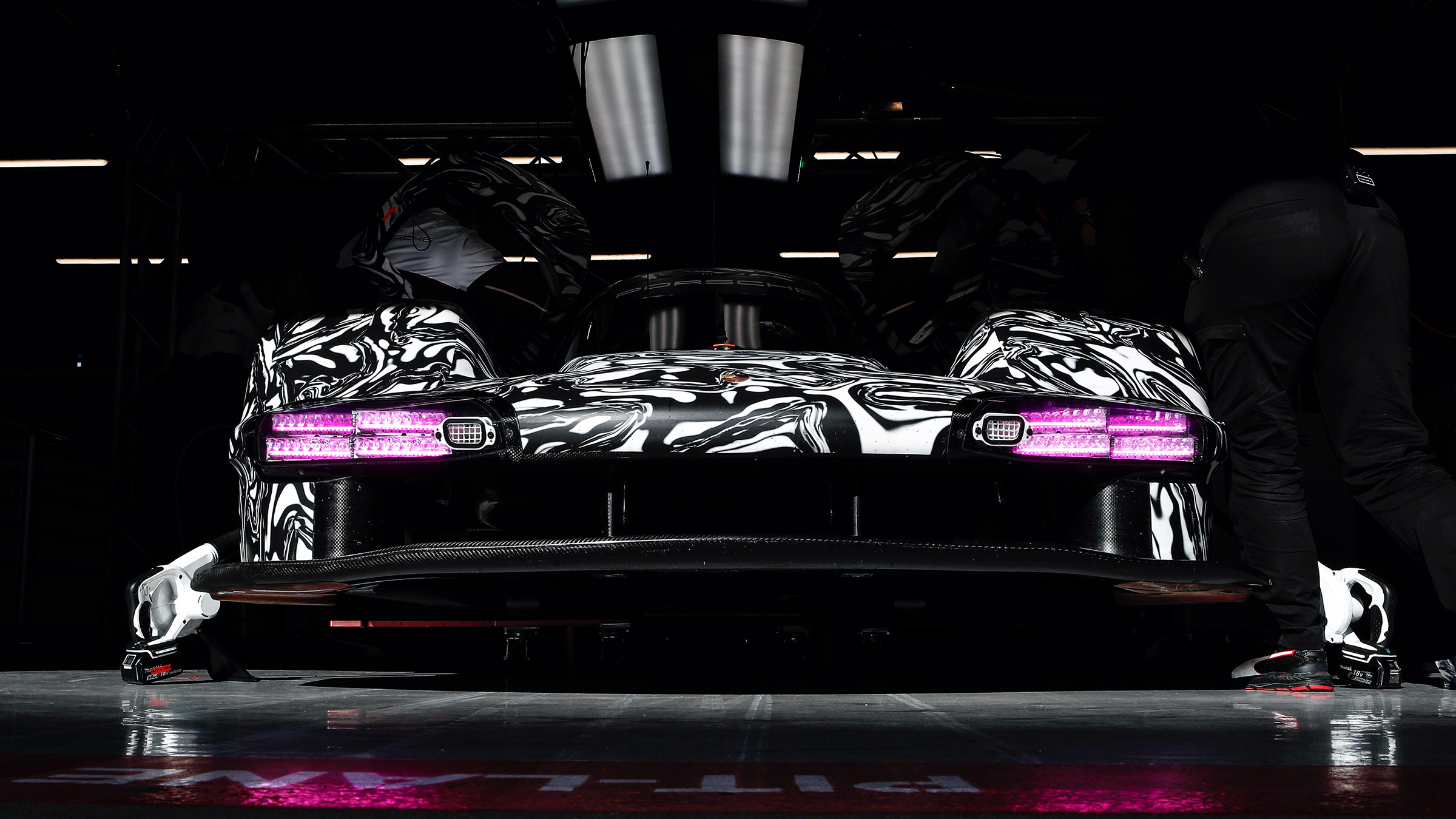 Porsche LMDh Barc testing – nose