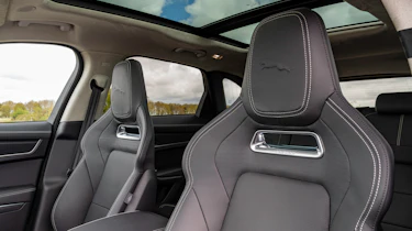 Jaguar F-Pace - seats