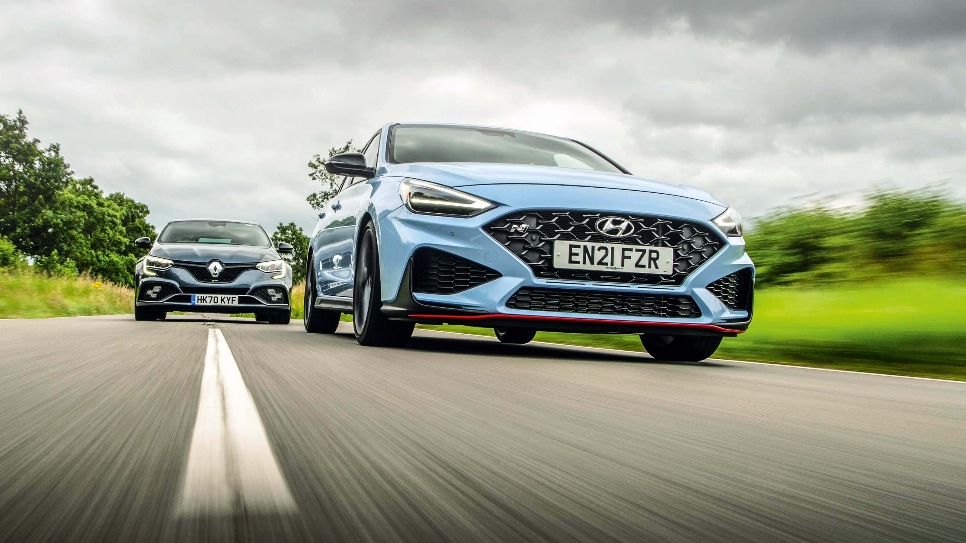 2022 hot hatchback battle the middleweights
