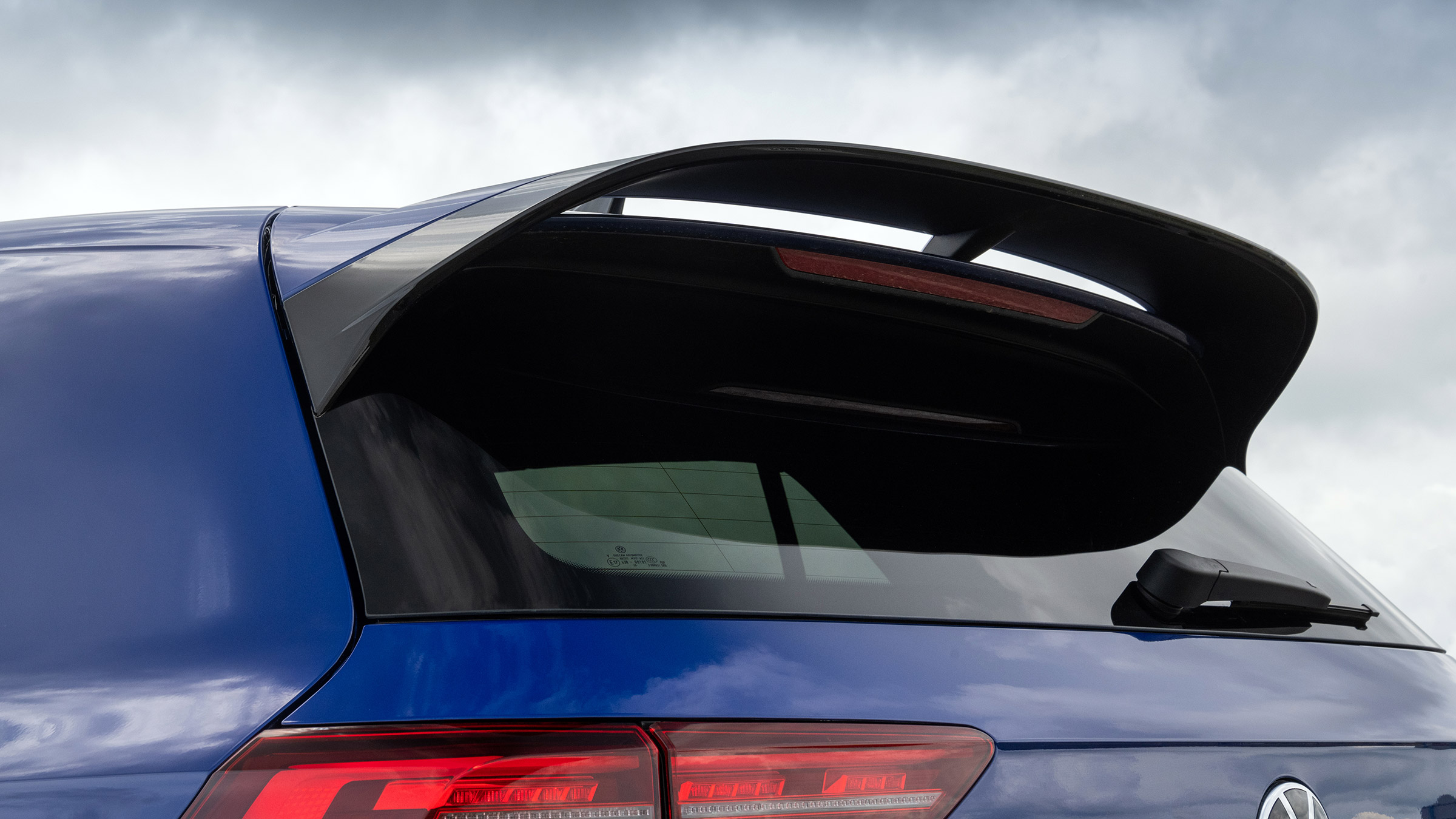 2022 hot hatchbacks battle – golf wing