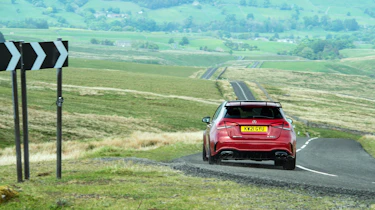 2022 hot hatchbacks battle – AMG cornering