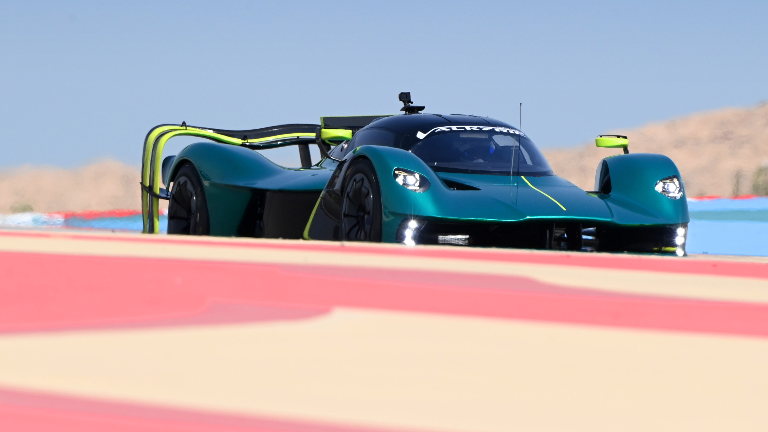 Aston Martin Valkyrie AMR Pro