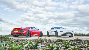 Aston Martin Vantage vs Audi R8 -7