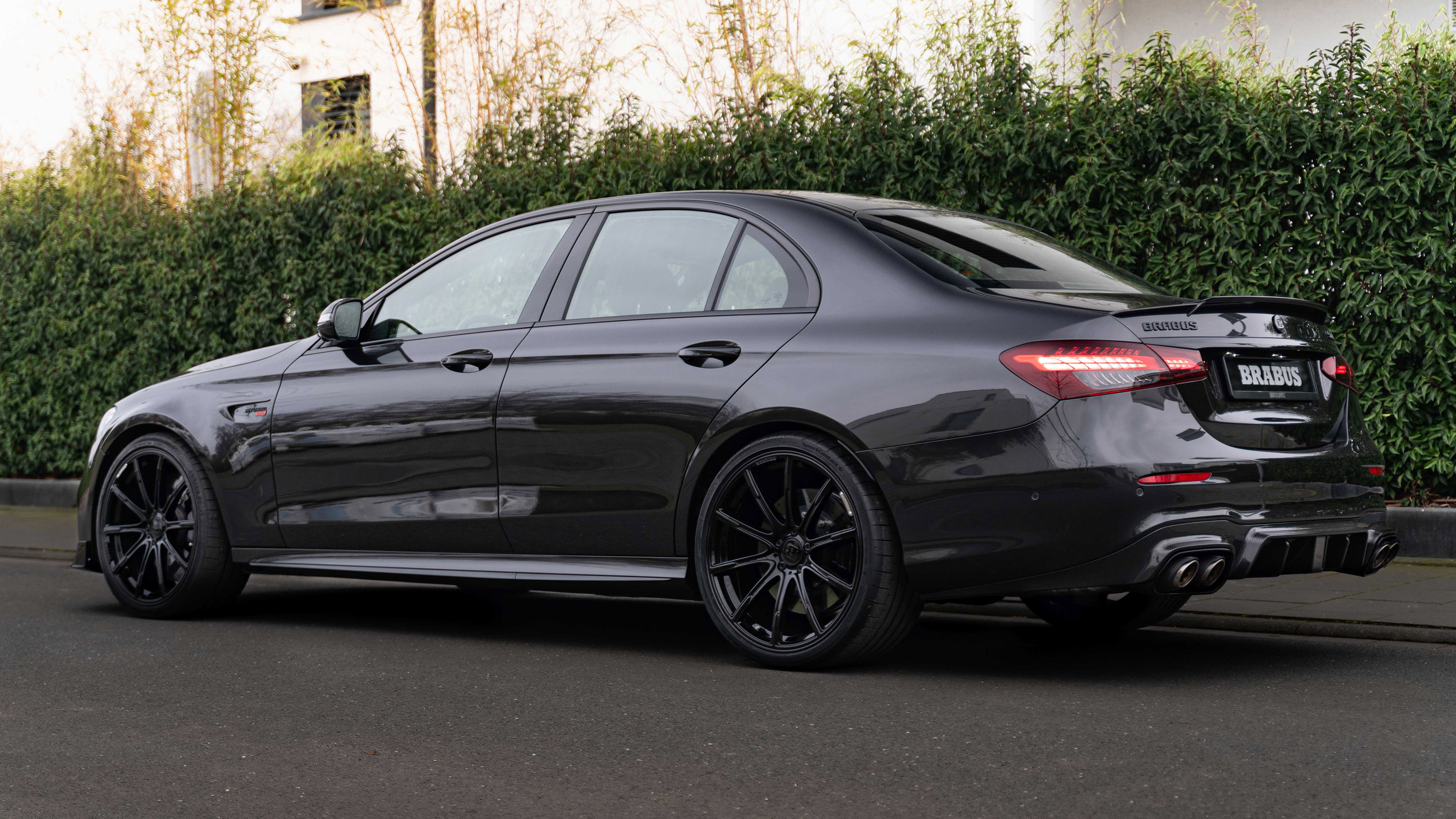 Brabus Mercedes-AMG E63 S 900