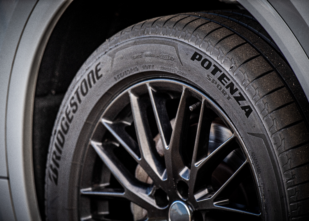 Bridgestone Potenza Sport - detail