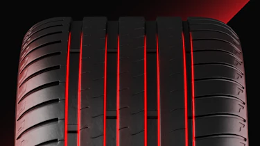 Bridgestone Potenza Sport - asymmetrical construction