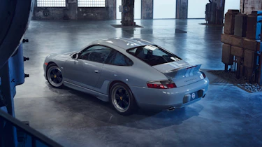 Porsche 911 Classic Club Coupe – rear quarter