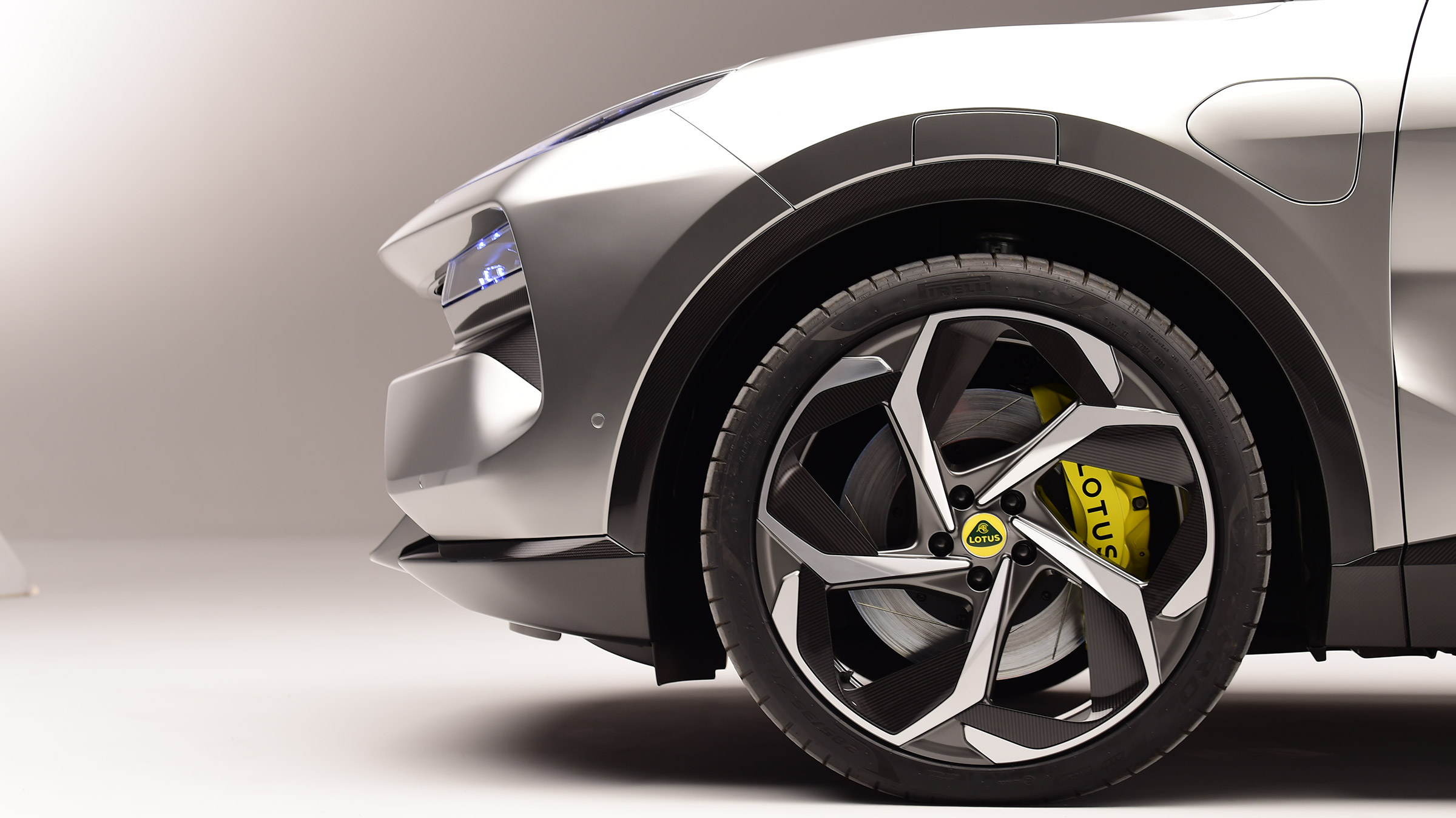 Lotus Eletre – wheel