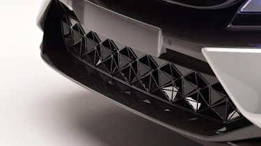 Lotus Eletre – grille