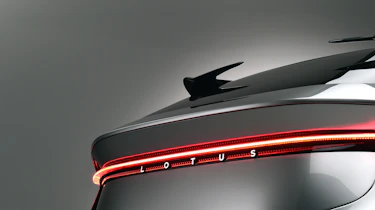 Lotus Eletre – rear light bar 1