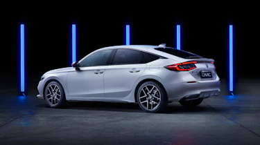 Honda Civic EU – rear quarter white