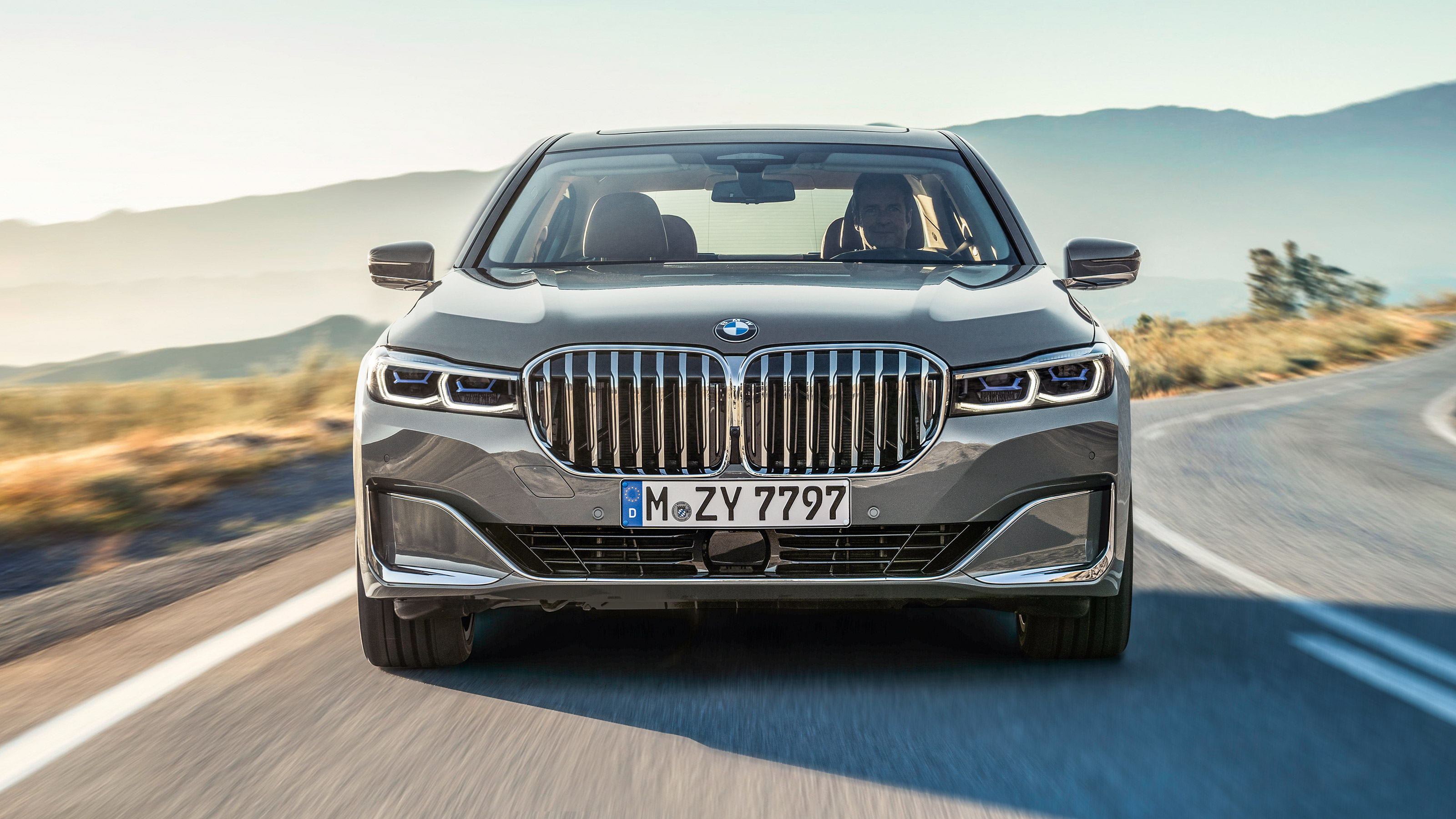 How to design a car front grilles