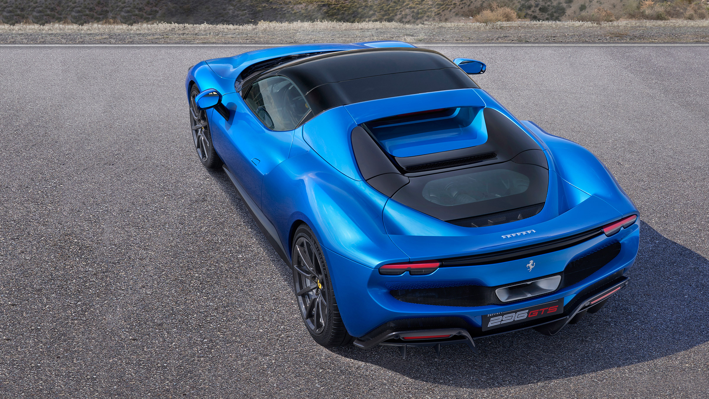 Ferrari 296 GTS – rear roof up 