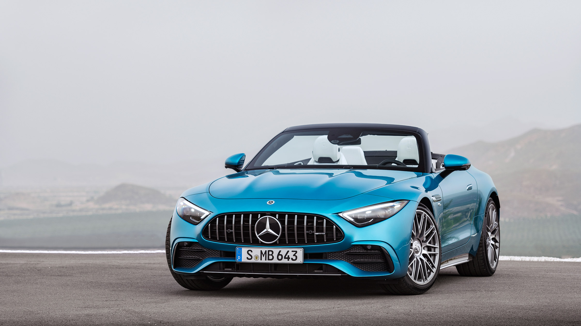 Mercedes SL43 – front quarter static