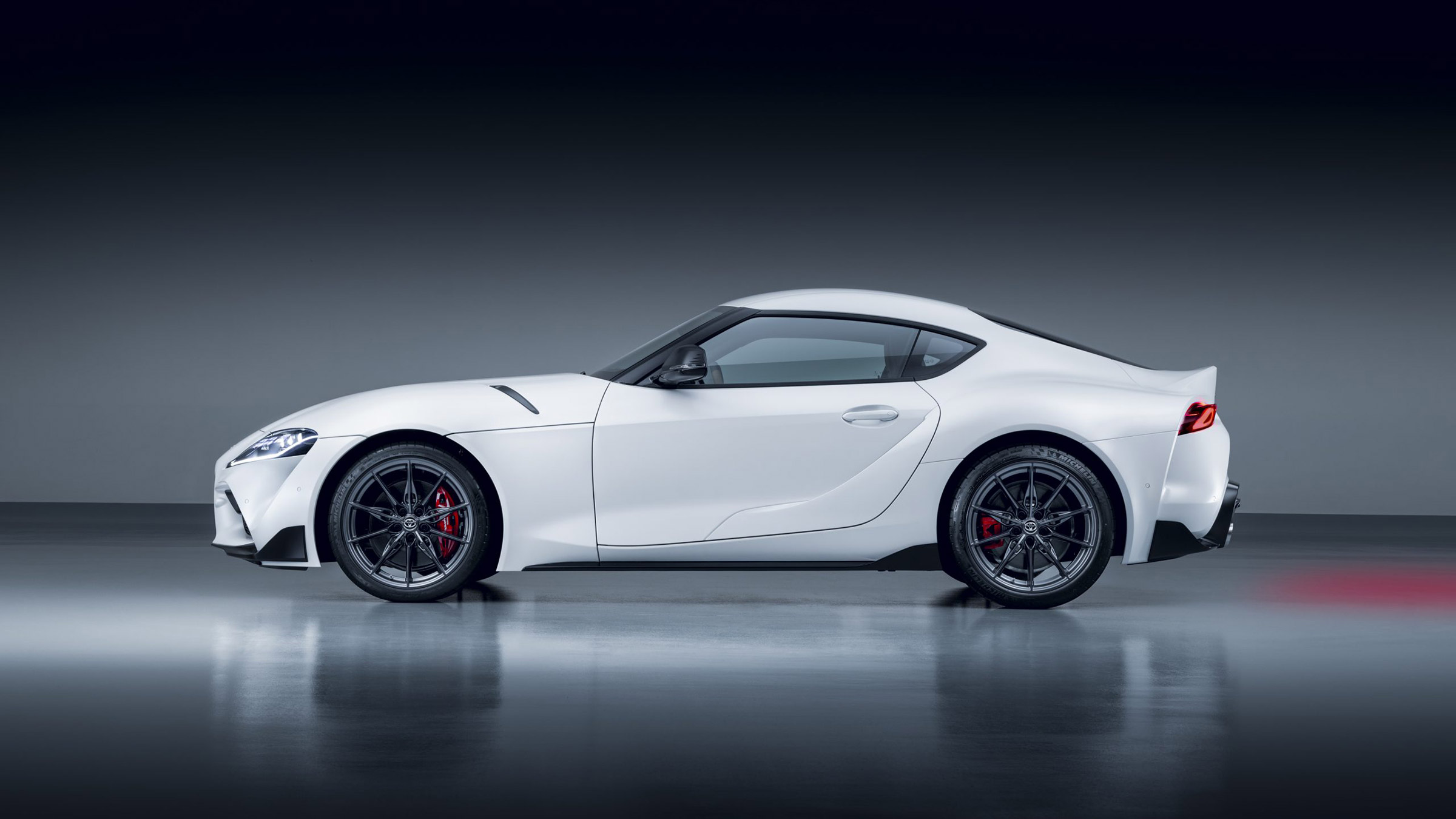 Toyota GR Supra manual – side