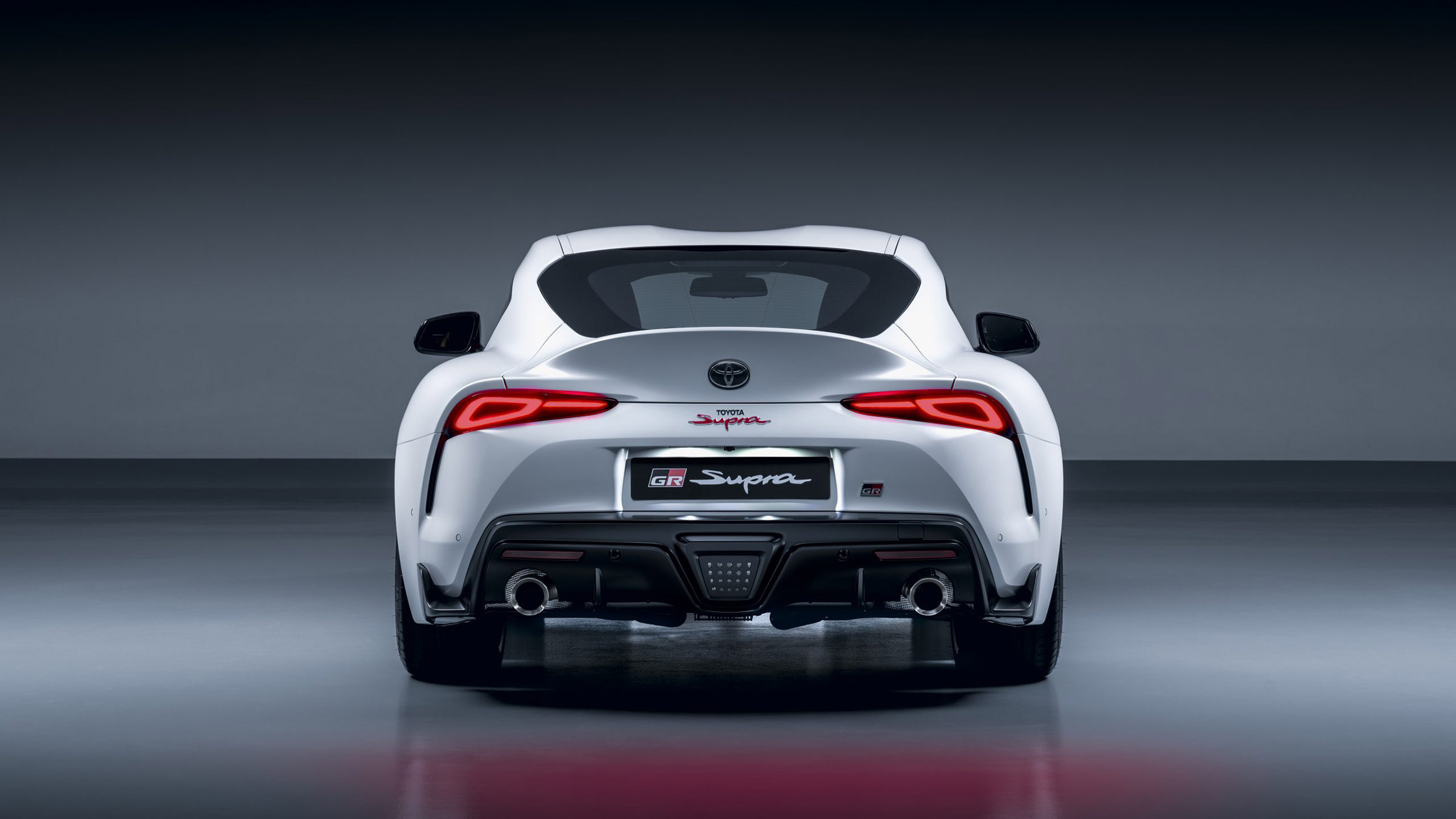 Toyota GR Supra manual – tail