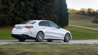 Mercedes-AMG C43 – rear tracking