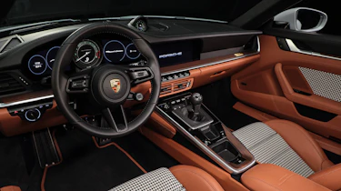Porsche 911 Sport Classic – studio cabin