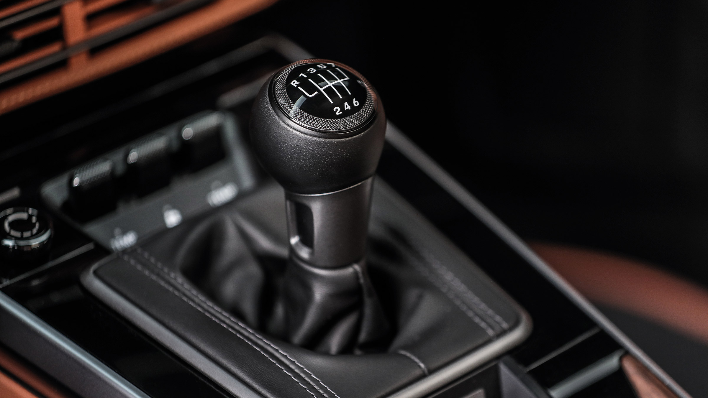 Porsche 911 Sport Classic – studio gearstick