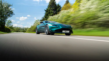 Aston Martin Vantage – F1 tracking