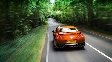 Nissan GT-R MY17 – rear tracking