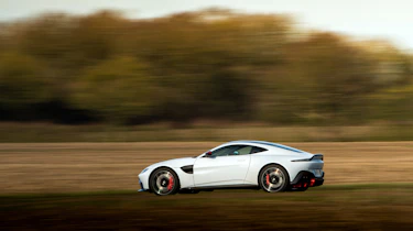 Aston Martin Vantage – FF rear pan