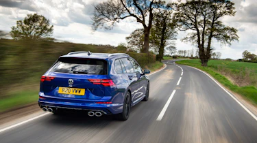 Volkswagen Golf R Estate 8 – rear tracking