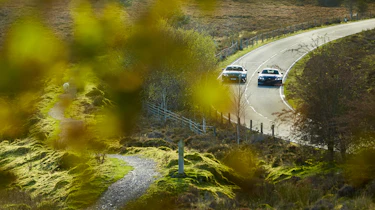 Aston Martin Vantage V600 v Aston Martin Vantage GT8