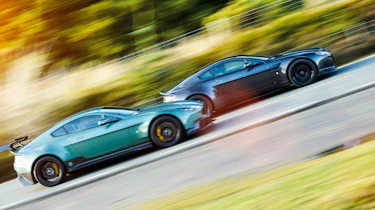 Aston Martin Vantage V600 v Aston Martin Vantage GT8