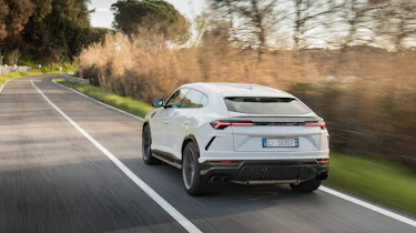 Lamborghini Urus – rear