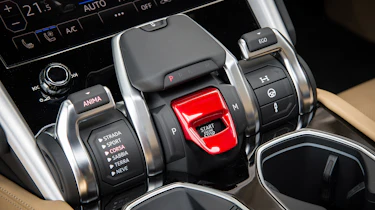 Lamborghini Urus – controls