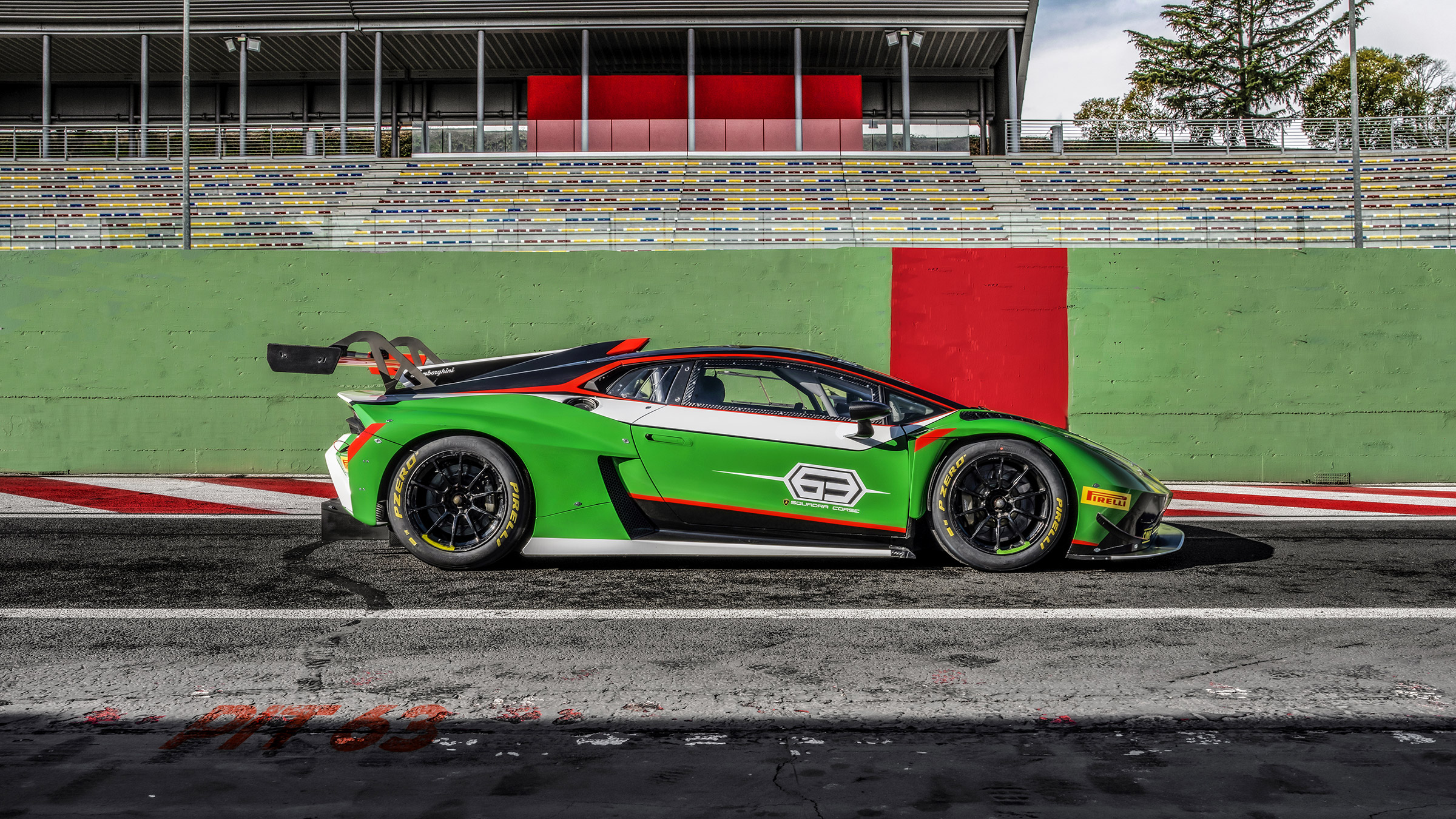 Lamborghini Huracan GT3 EVO2 – side