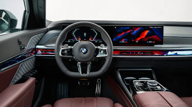 BMW M760e – interior