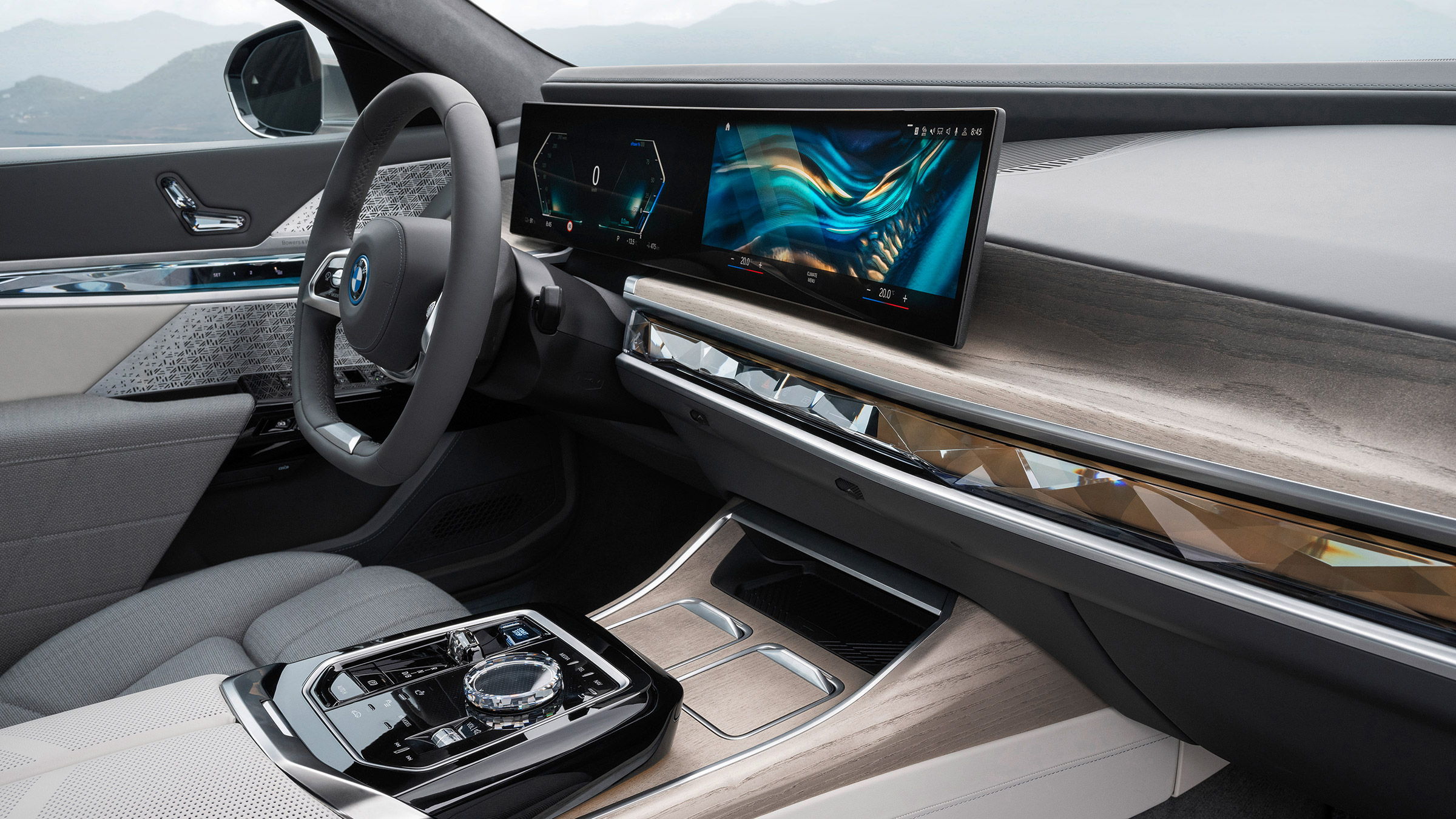 BMW M760e – Dash