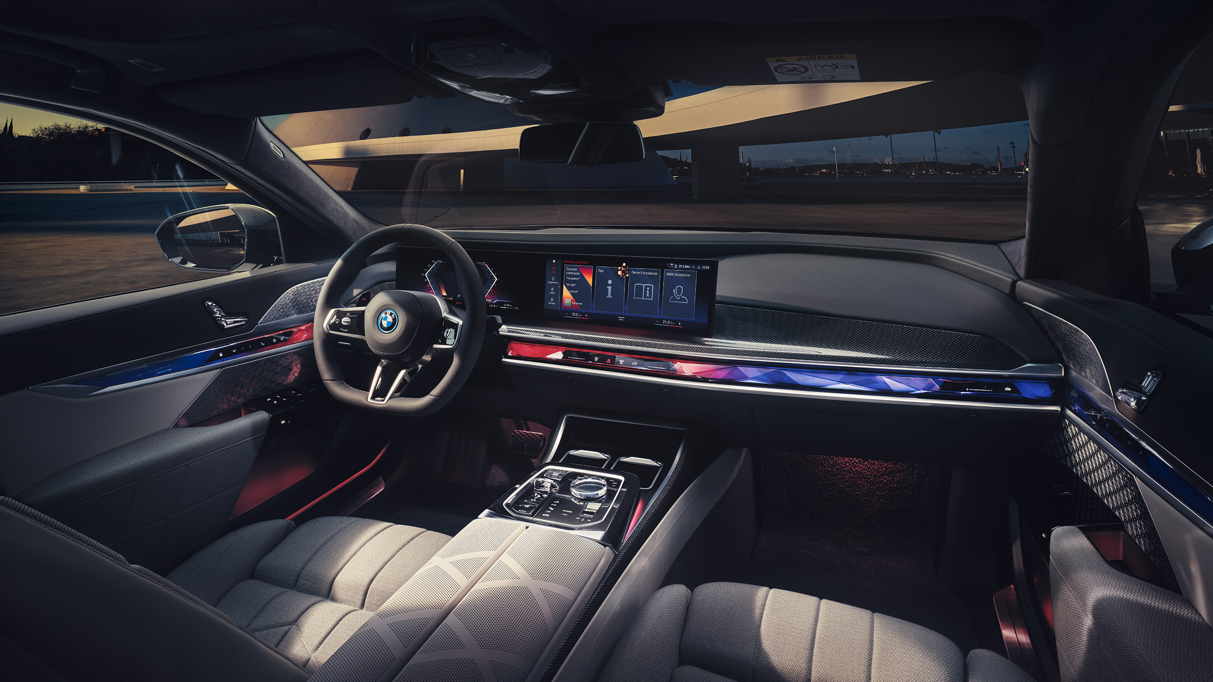 BMW M760e – cabin