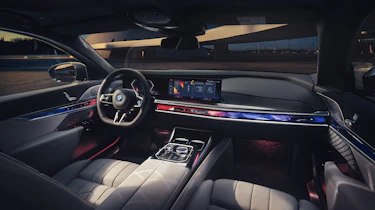 BMW M760e – cabin