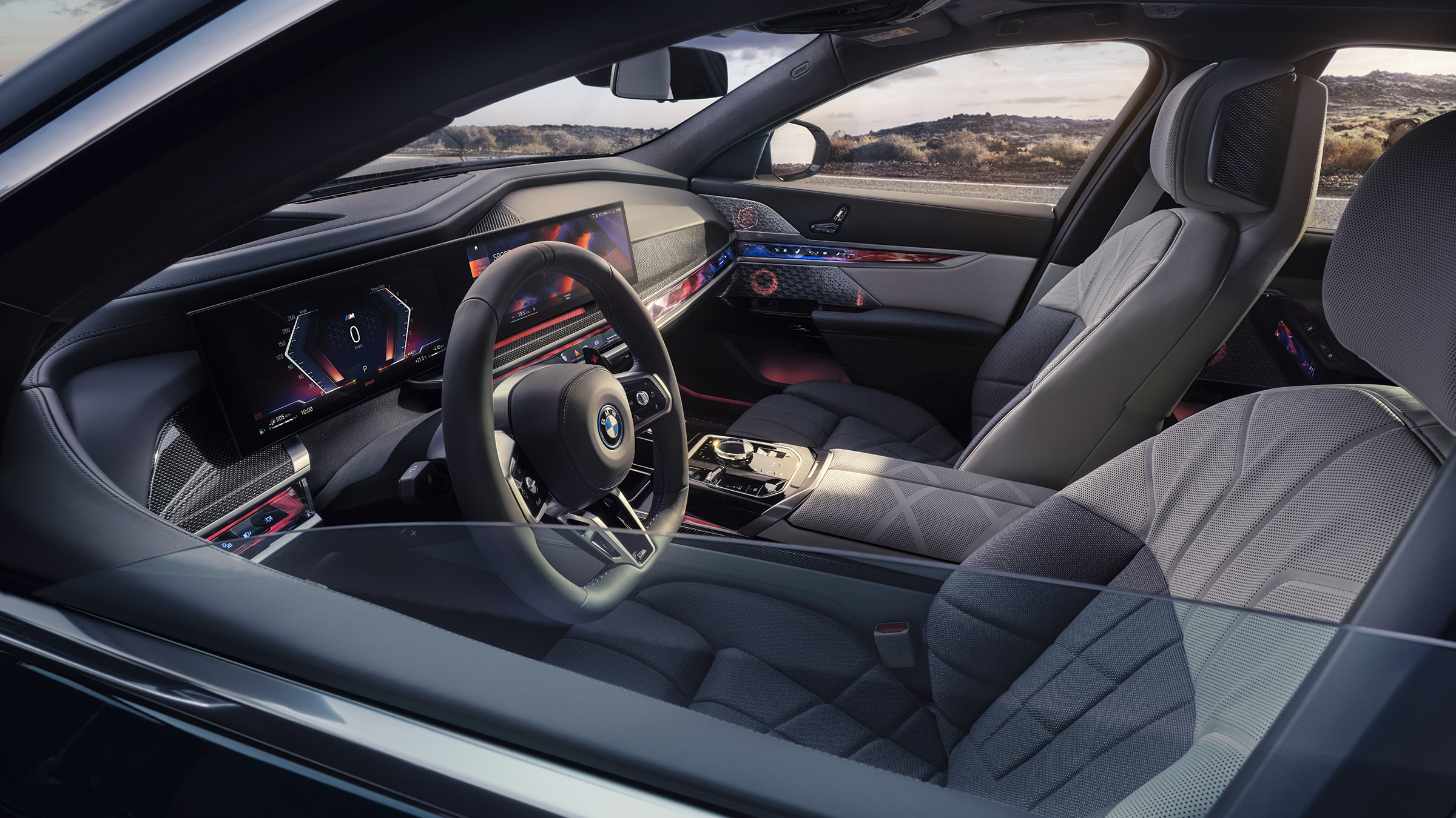 BMW M760e – seats