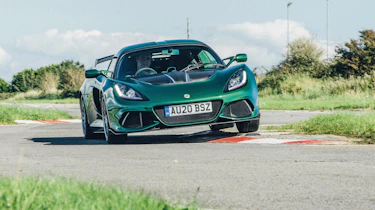 Porsche Cayman GTS 4.0 v Life110 Alpine A110 v Lotus Exige Sport 410
