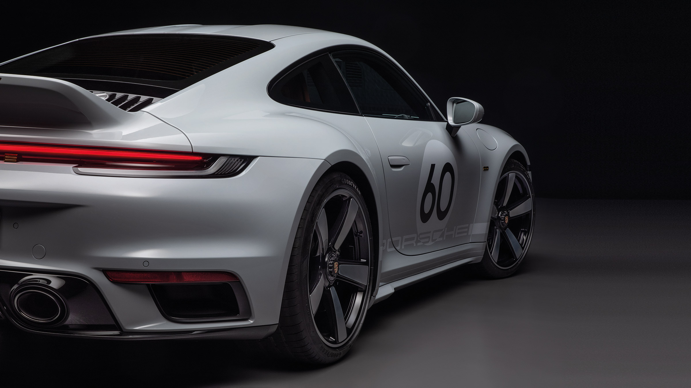 Porsche 911 Sport Classic – studio haunch