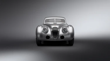 Thornley Kelham Jaguar XK European – nose