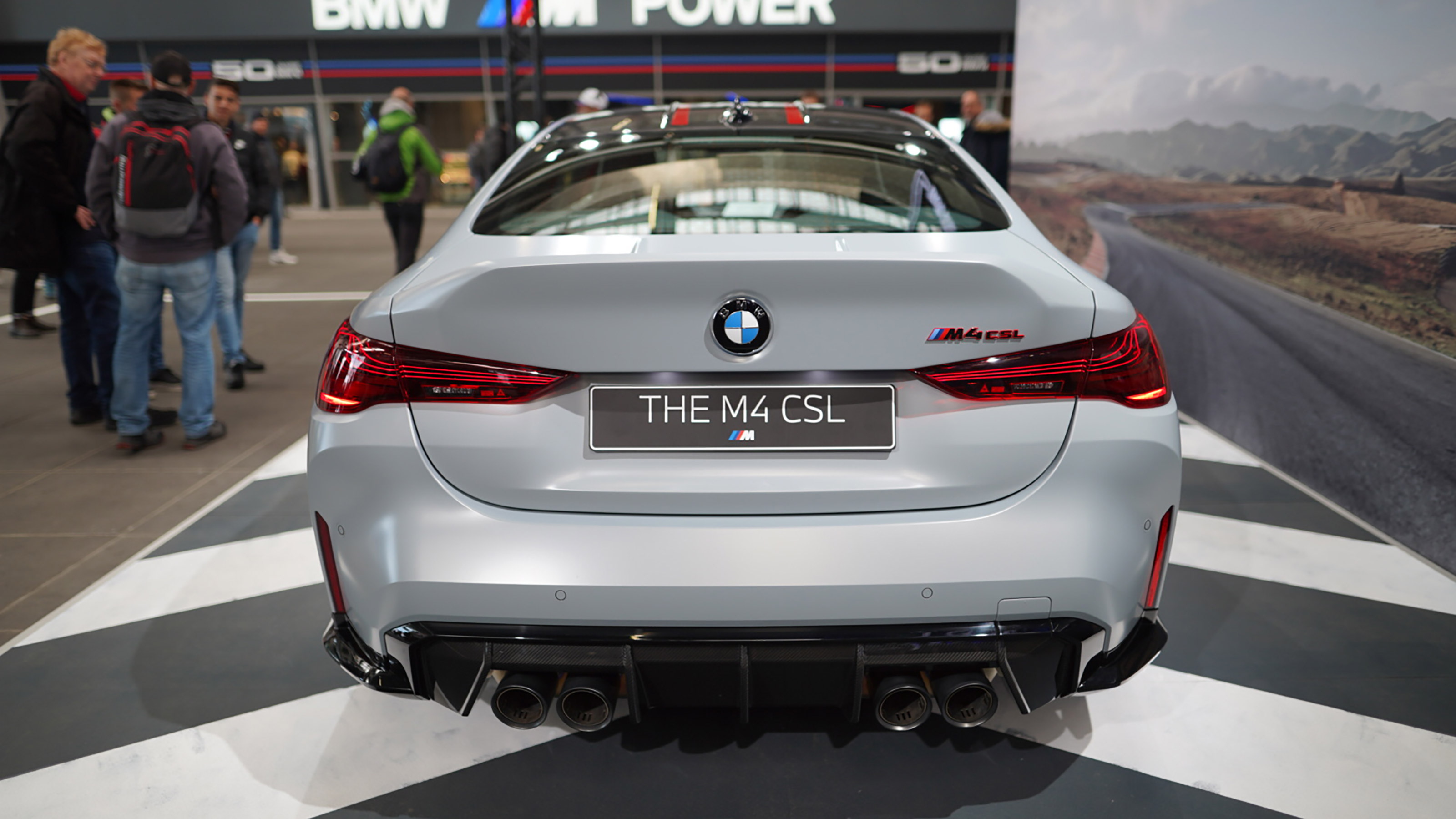 BMW M4 CSL