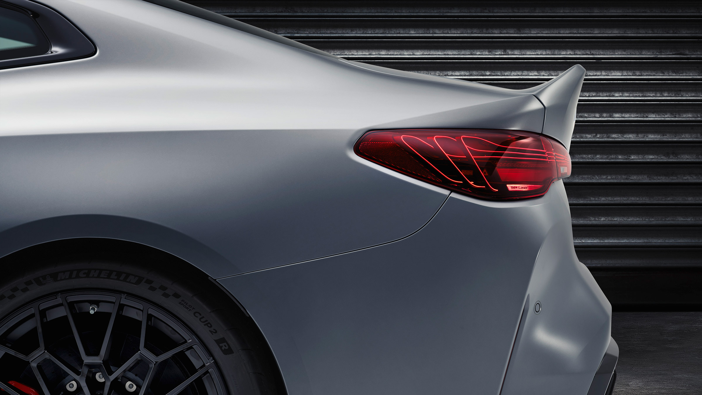 BMW M4 CSL – bootlid