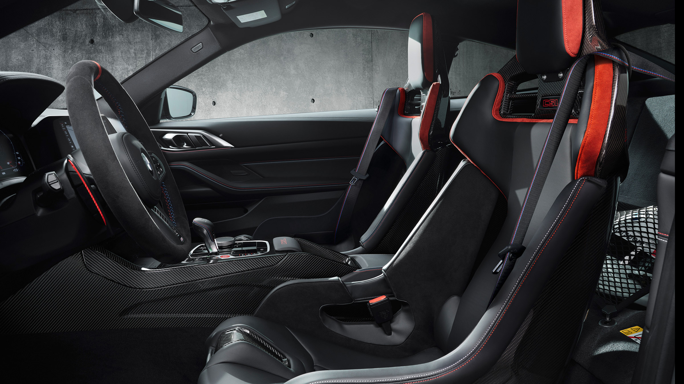 BMW M4 CSL – seats