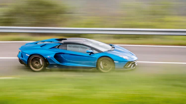 Car pictures Aventador Ultimae