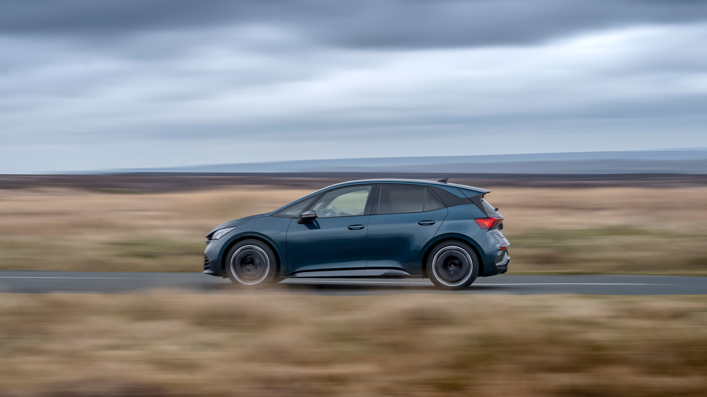 Cupra Born UK – pan